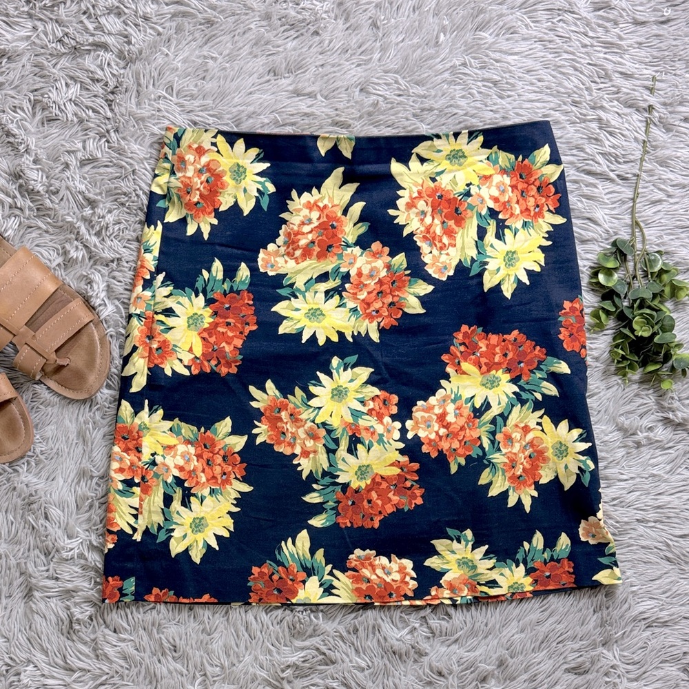 Ann Taylor Factory Navy, yellow and orange Floral Mini Skirt  size 8